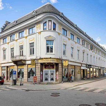 Moderne Leilighet Midt I Sentrum Av فردريكسْتاد المظهر الخارجي الصورة